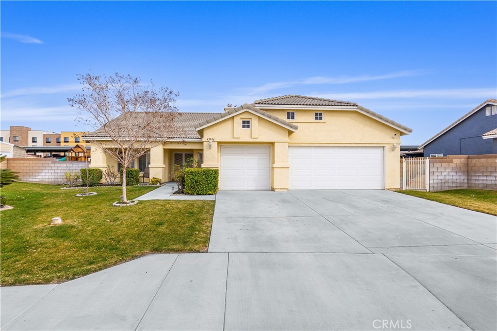 Active for sale at Lancaster, CA, Lancaster, CA CA and 2 baths