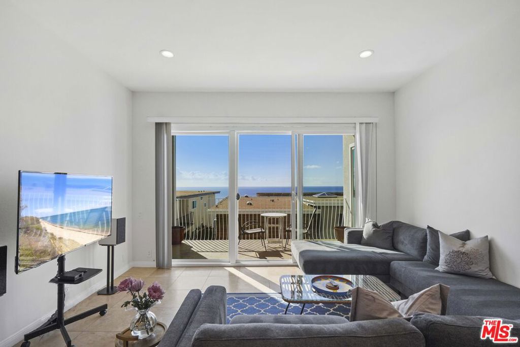 Residential Lease for rent at 18103 Coastline Drive 7, Malibu CA featuring 2 beds and 2 baths