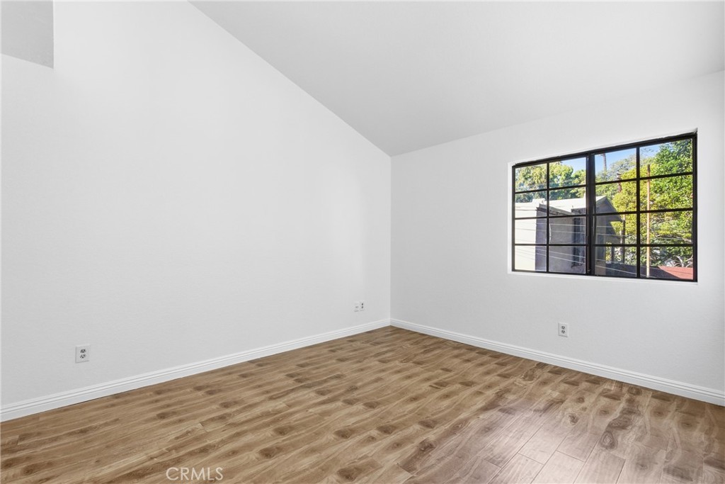 Residential Lease for rent at 1348 N Orange 4, Los Angeles, Los Angeles County CA featuring 2 beds and 3 baths