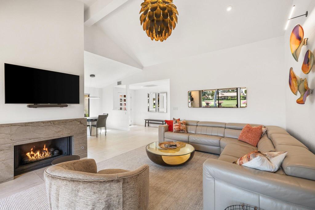 Residential for sale at 201 Las Lomas, Palm Desert CA featuring 2 beds and 2 baths