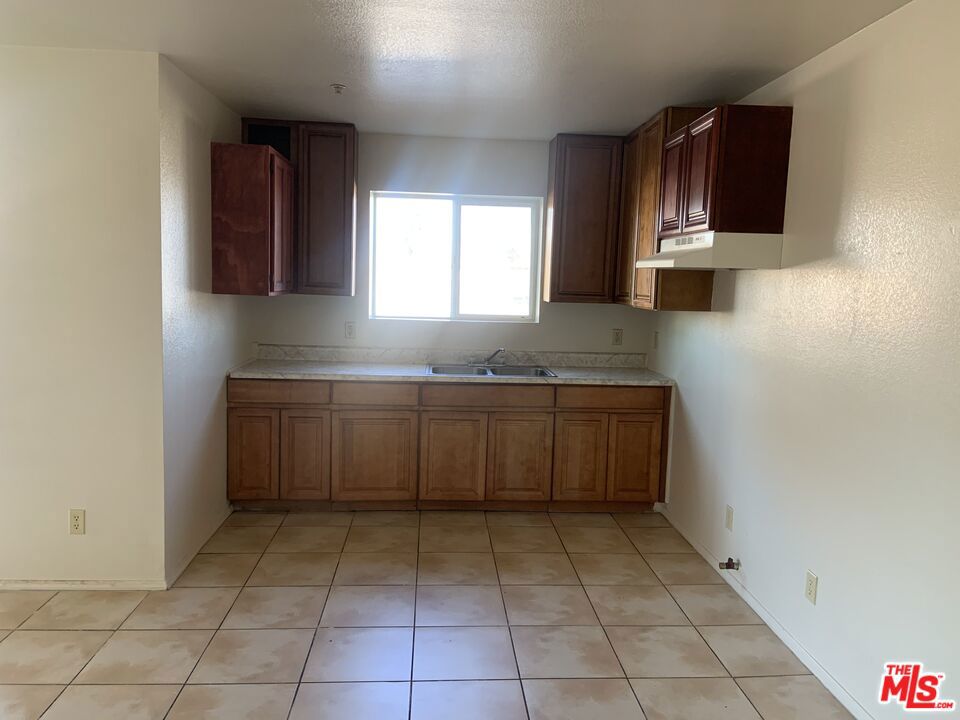 Residential Income for sale at 6334 Brynhurst Avenue, Los Angeles CA featuring 44 beds and 27 baths