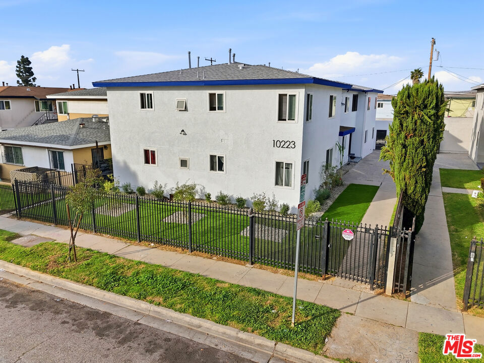 Active for sale at Inglewood, CA, Inglewood, CA CA and 6 baths