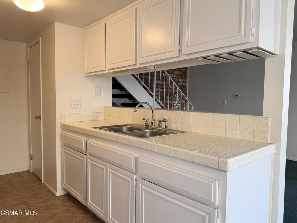 Residential for sale at 2030 Avenida Placida 3, Simi Valley CA featuring 2 beds and 1 bath