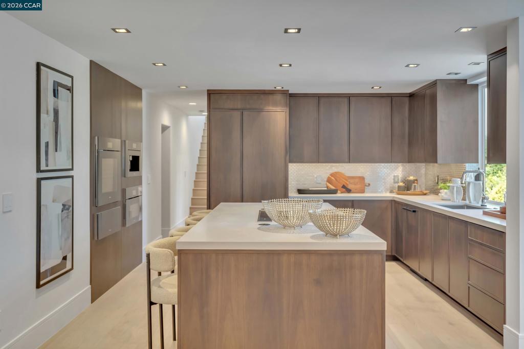 Residential for sale at 127 127 Caminar Way, Walnut Creek CA featuring 5 beds and 6 baths