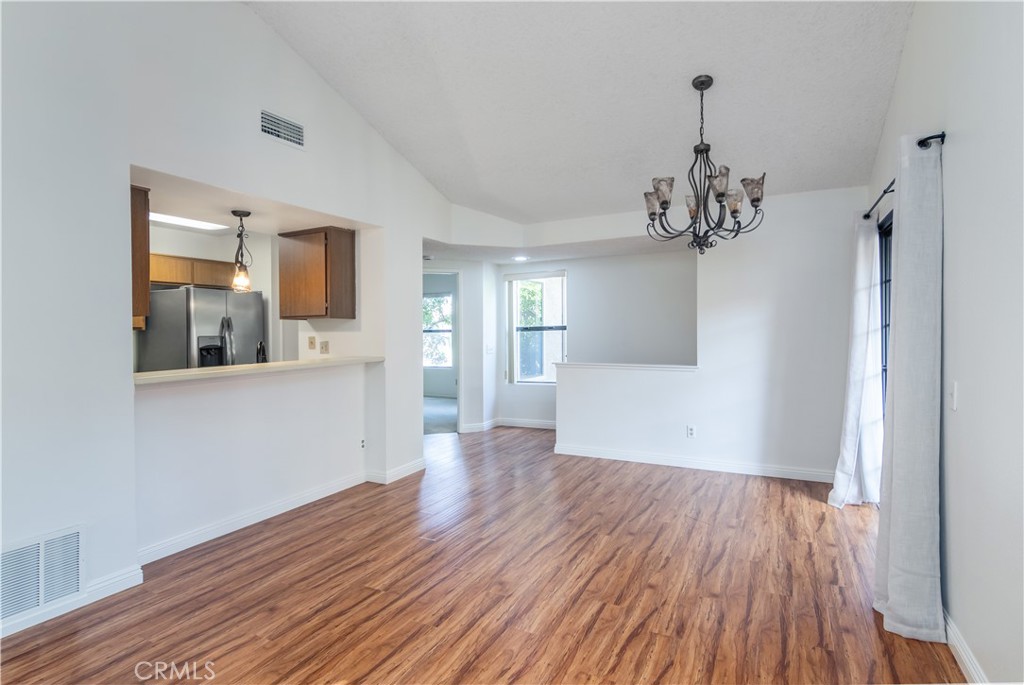 Residential Lease for rent at 2392 Archwood, Simi Valley CA featuring 2 beds and 1 bath