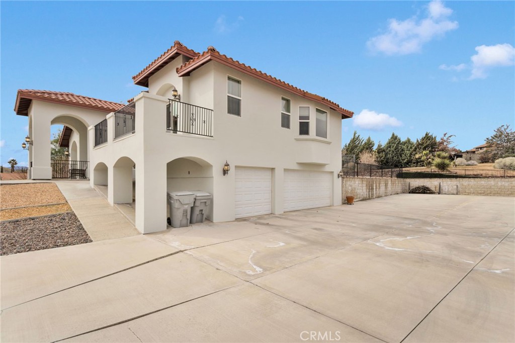 Residential for sale at 7748 Calpella, Hesperia CA featuring 4 beds and 3 baths