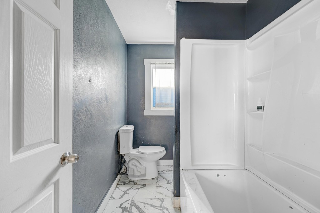 Residential for sale at 1355 1355 91st Ave, Oakland CA featuring 2 beds and 1 bath