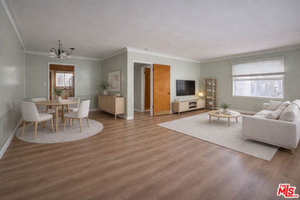 Residential Lease for rent at 831 Austin Avenue 5, Inglewood, Los Angeles County CA featuring 1 bed and 1 bath