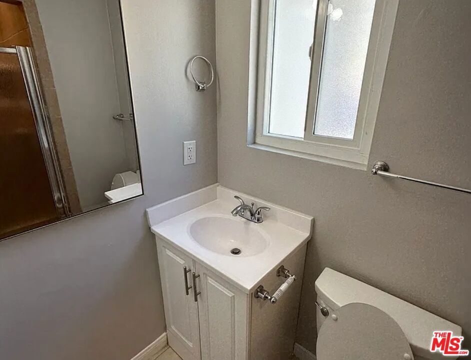 Residential Lease for rent at 2221 Bataan Road A, Redondo Beach, Los Angeles County CA featuring 3 beds and 2 baths