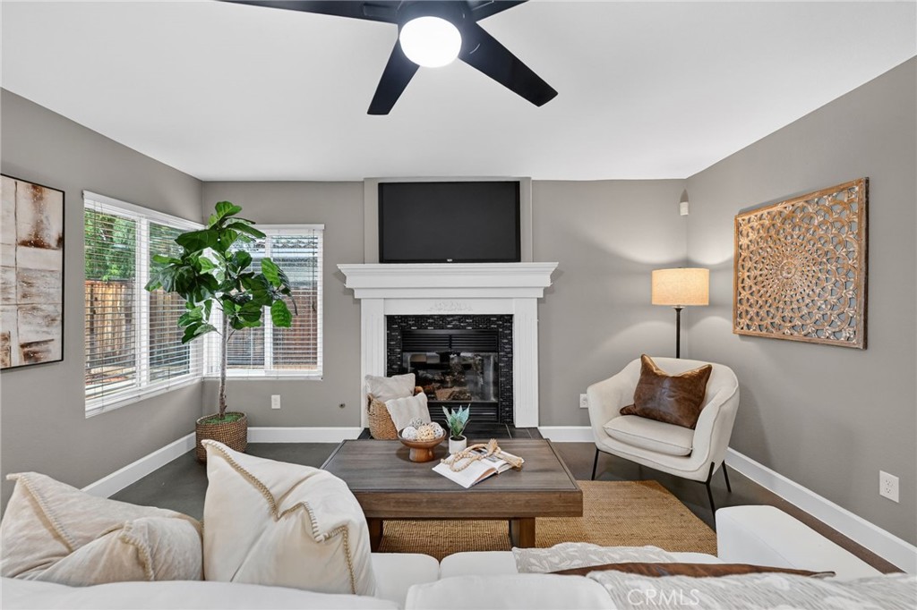 Residential for sale at 36142 Castellane, Murrieta CA featuring 3 beds and 3 baths