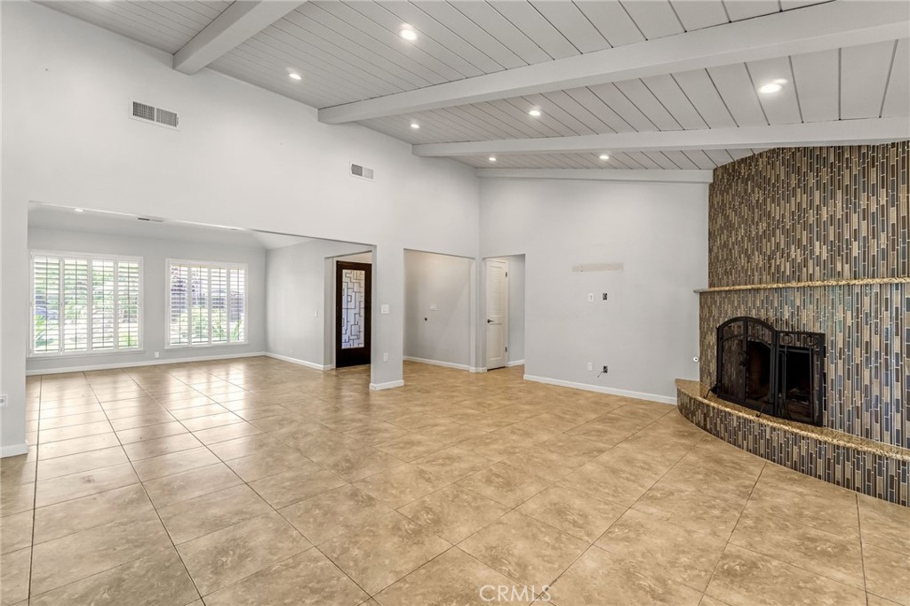 Residential for sale at 493 Timmy Avenue, Clovis CA featuring 3 beds and 2 baths