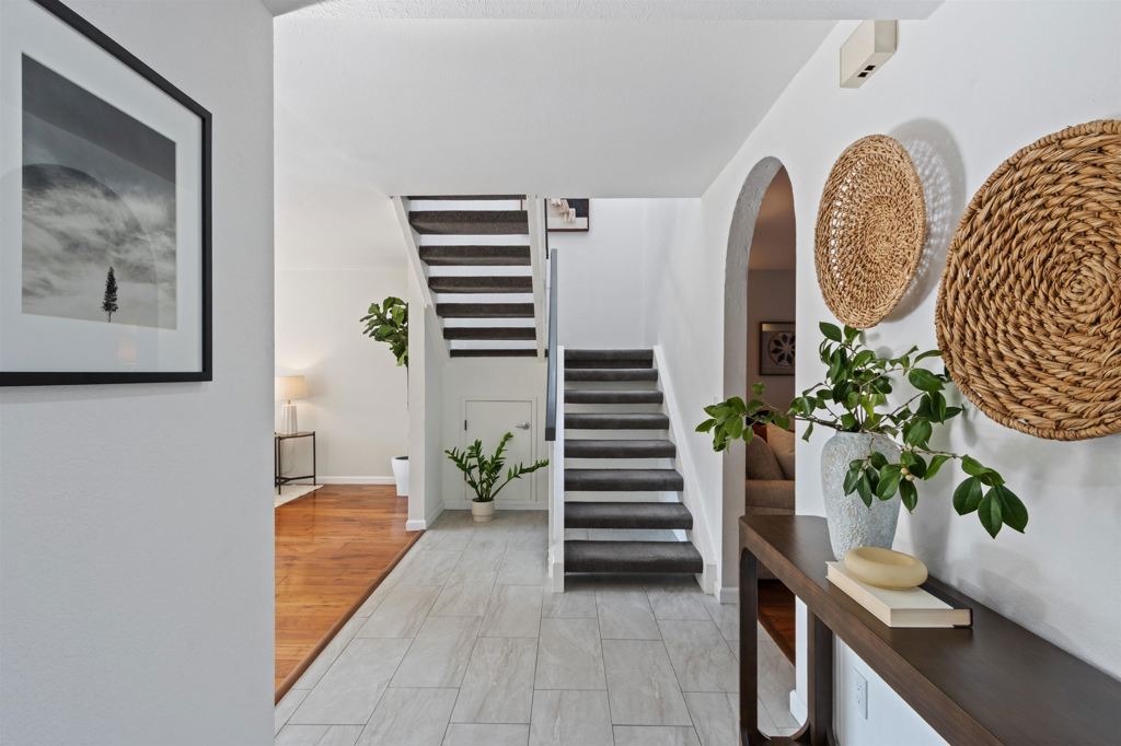 Residential for sale at 548 548 Queens Rd, Alameda CA featuring 3 beds and 3 baths