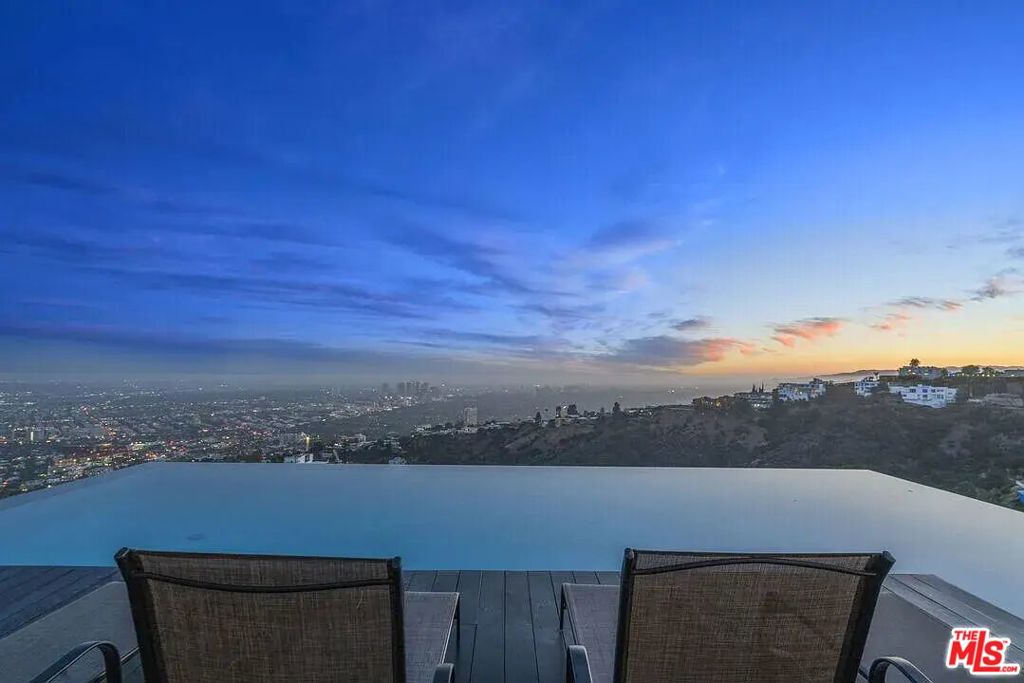 Residential Lease for rent at 8790 Appian Way, Los Angeles, Los Angeles County CA featuring 4 beds and 6 baths