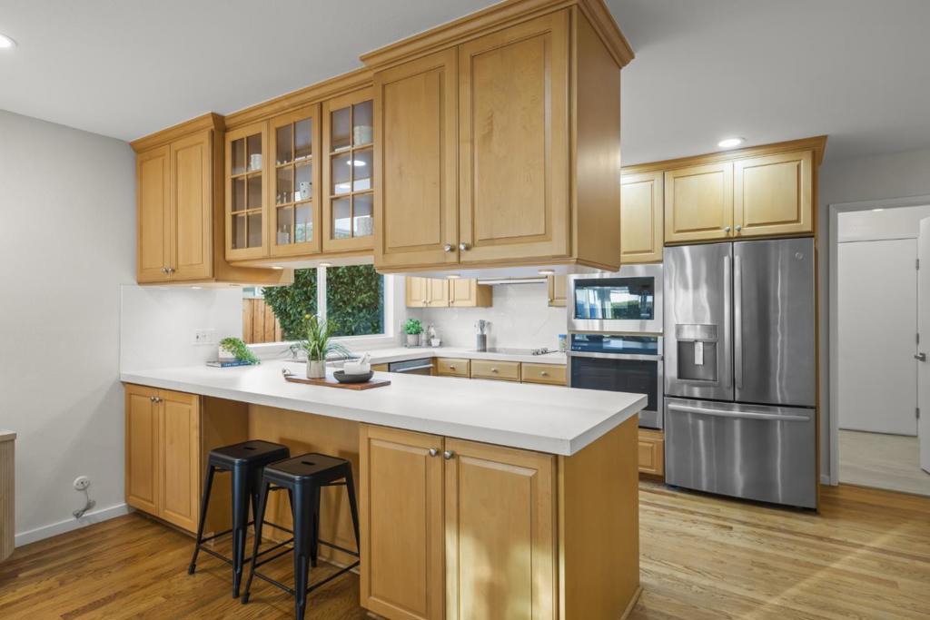 Active for sale at Sunnyvale, CA, Sunnyvale, CA CA and 3 baths