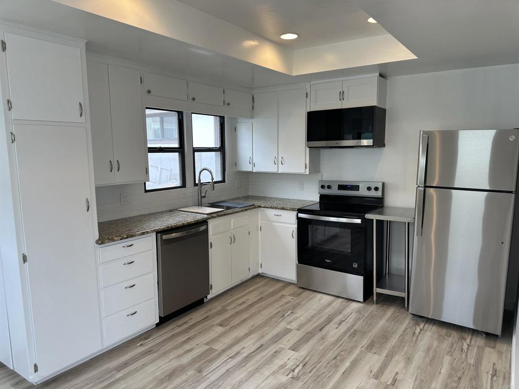 Residential Lease for rent at 109 S Alameda Lane, San Clemente CA featuring 3 beds and 3 baths