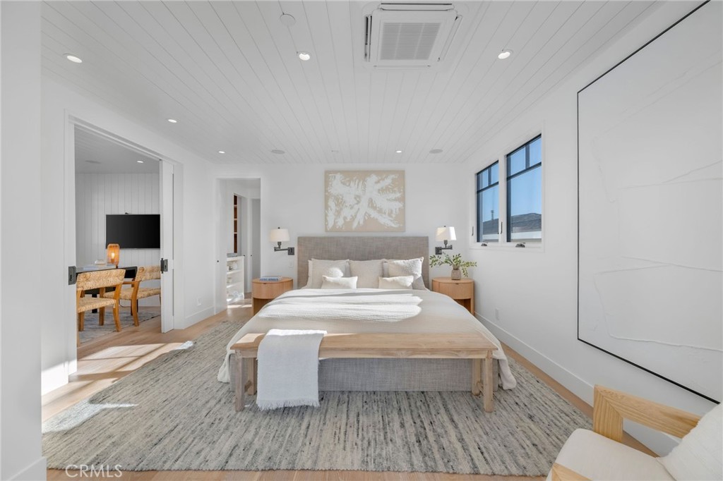 Residential for sale at 2407 Manhattan Ave, Manhattan Beach CA featuring 3 beds and 4 baths