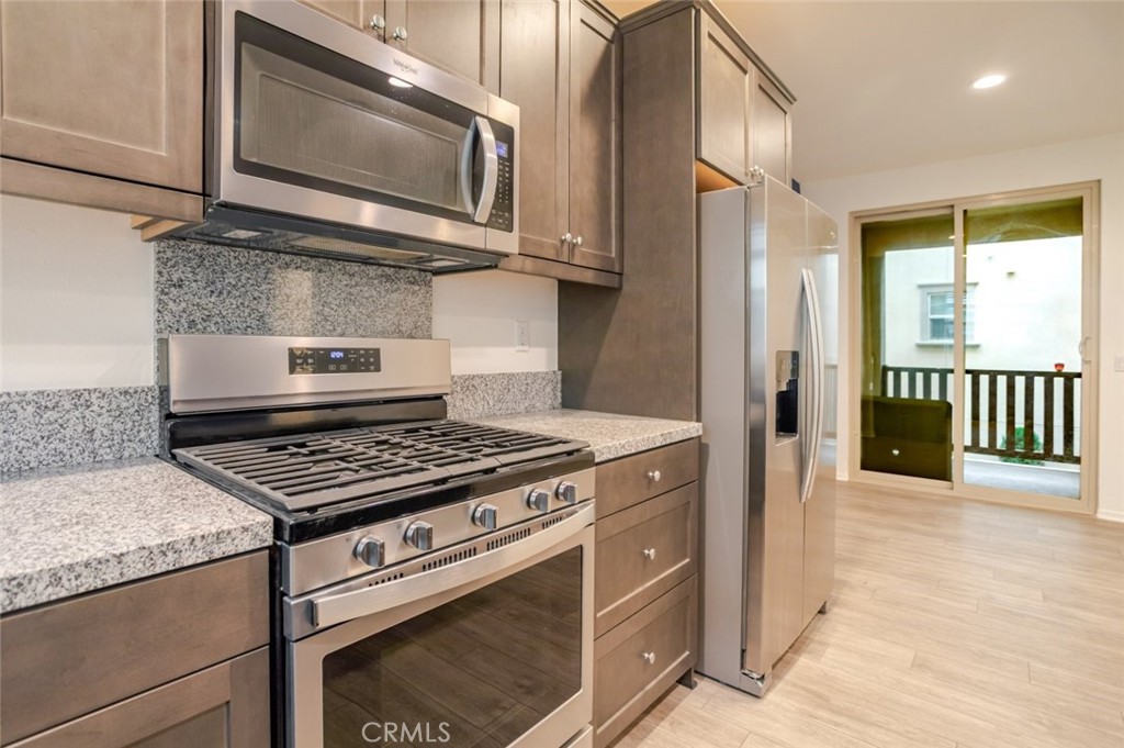 Residential Lease for rent at 863 Iris Way B, Azusa CA featuring 2 beds and 3 baths