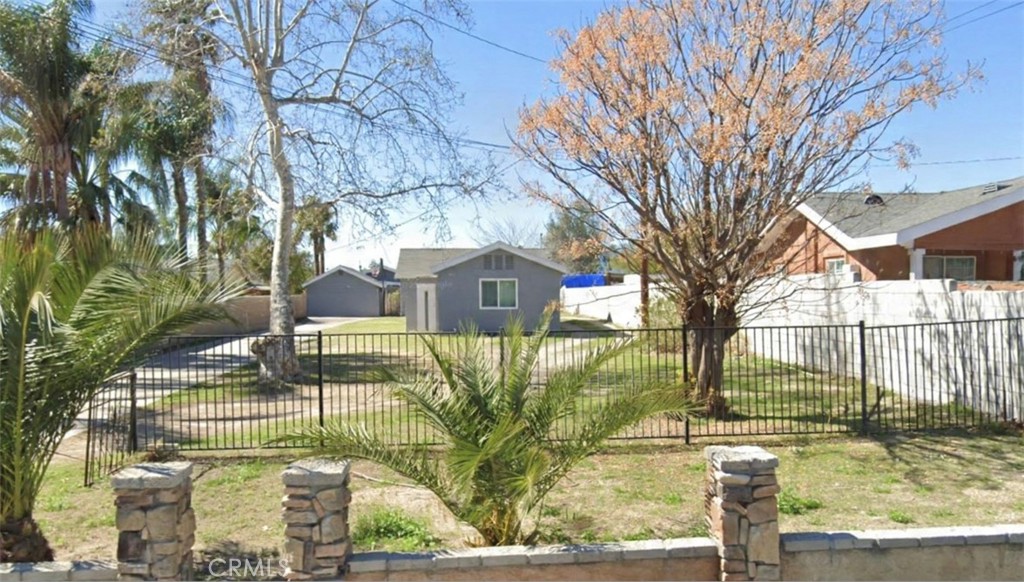 Residential for sale at 3536 Bronson, San Bernardino CA featuring 5 beds and 2 baths