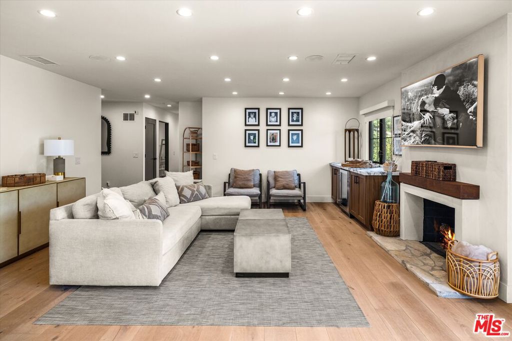 Residential for sale at 516 Mills Way, Goleta CA featuring 4 beds and 4 baths