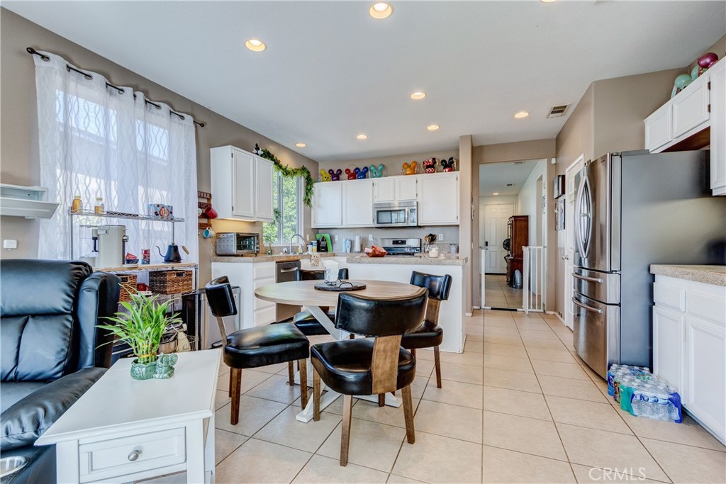 Residential for sale at 27727 Holly Oak, Menifee CA featuring 4 beds and 2 baths