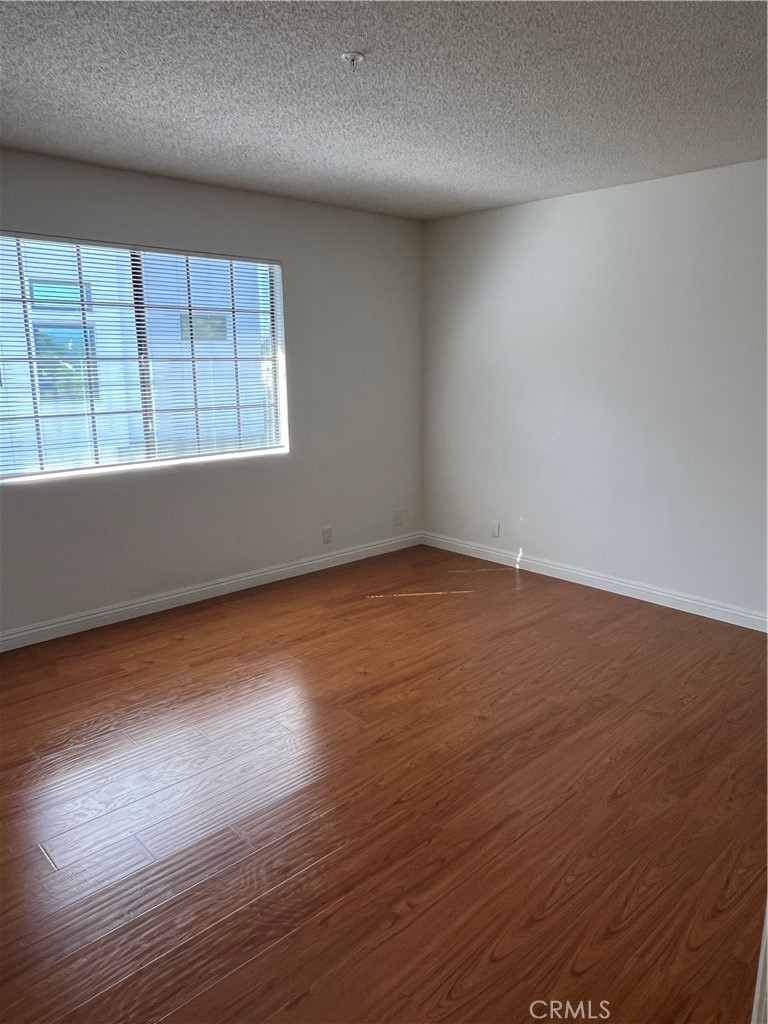 Residential Lease for rent at 711 W Duarte F, Monrovia CA featuring 2 beds and 3 baths