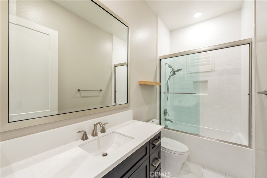 Residential Lease for rent at 104 Turnstone, Irvine CA featuring 4 beds and 5 baths