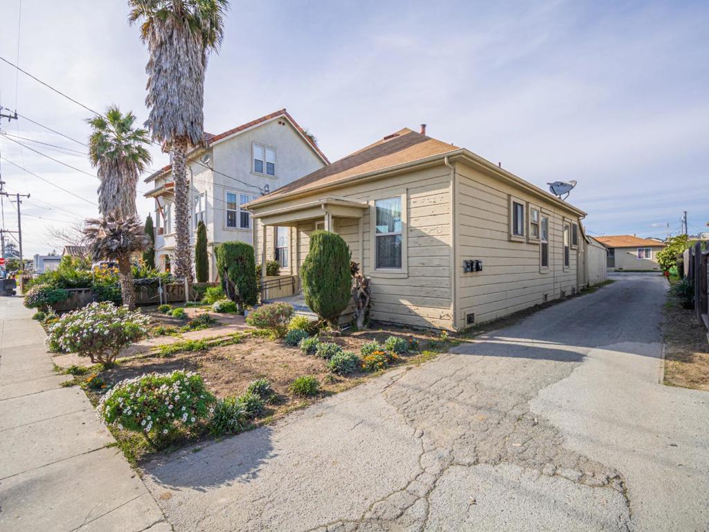 Residential Income for sale at 215 Palm Avenue, Watsonville CA