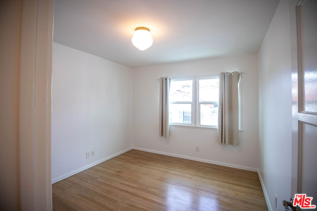 Residential Lease for rent at 2420 Teviot Street, Los Angeles, Los Angeles County CA featuring 2 beds and 1 bath