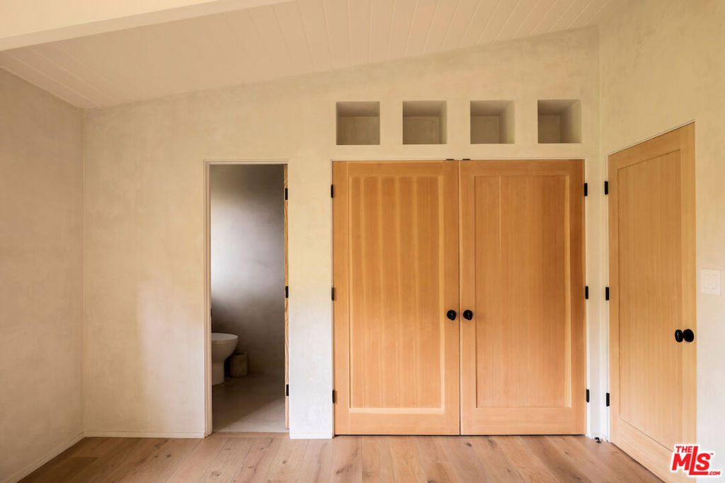 Active for sale at Santa Monica, CA, Santa Monica, CA CA and 3 baths