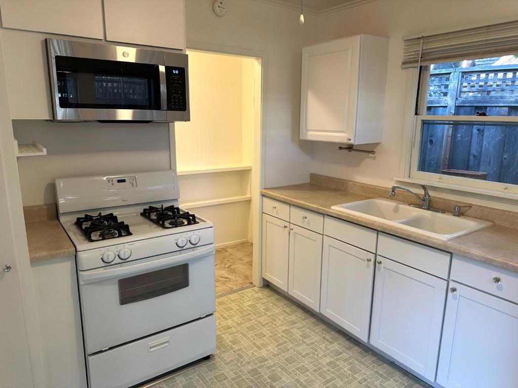 Residential Lease for rent at 204 Caldwell Avenue, Los Gatos CA featuring 1 bed and 1 bath