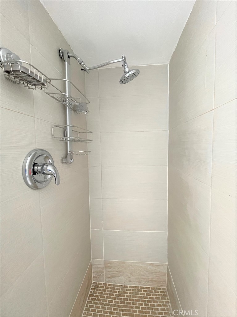 Residential Lease for rent at 22 1/2 N Bushnell Avenue, Alhambra CA featuring 2 beds and 1 bath