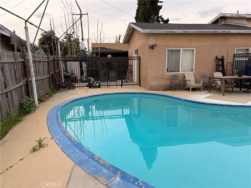 Residential for sale at 3146 Cudahy, Huntington Park CA featuring 3 beds and 2 baths