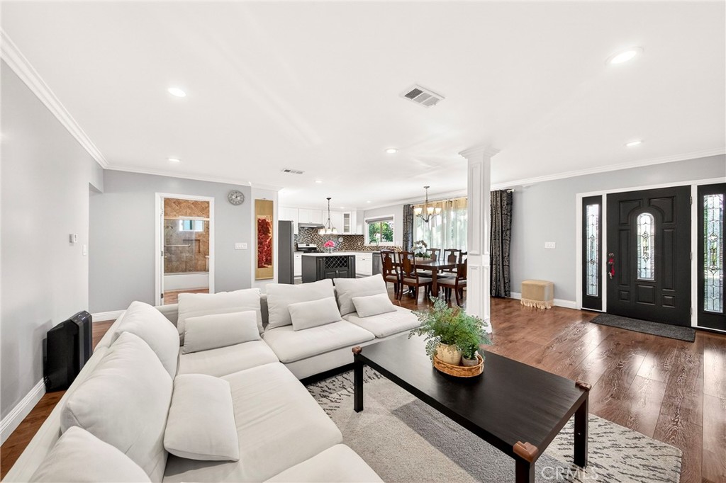 Active for sale at El Monte, CA, El Monte, CA CA and 4 baths