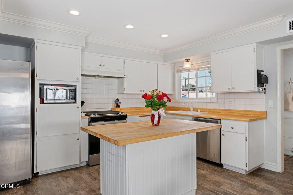 Residential for sale at 8617 Fairford Street, Ventura CA featuring 3 beds and 2 baths