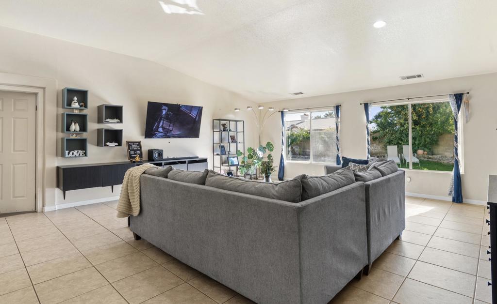 Residential for sale at 44658 Franklin Court, La Quinta CA featuring 4 beds and 3 baths