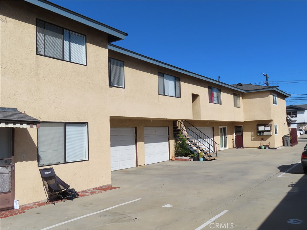 Residential Income for sale at 17039 S Dalton, Gardena CA