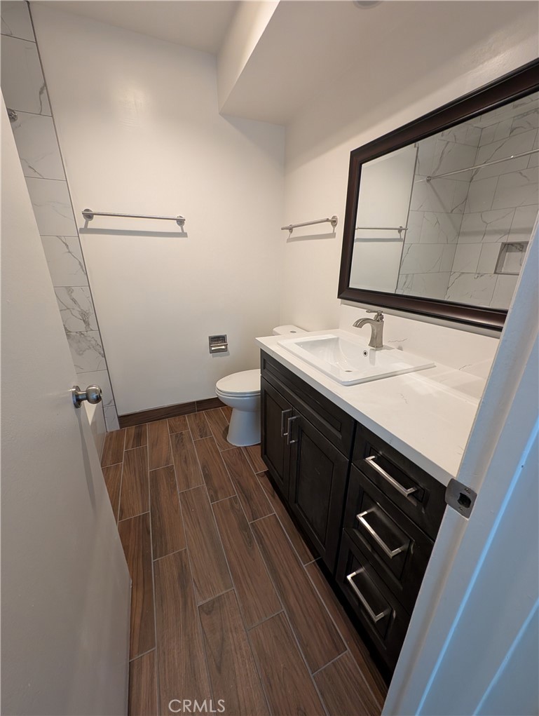 Residential Lease for rent at 336 N BERENDO ST, Los Angeles, Los Angeles County CA featuring 1 bed and 1 bath