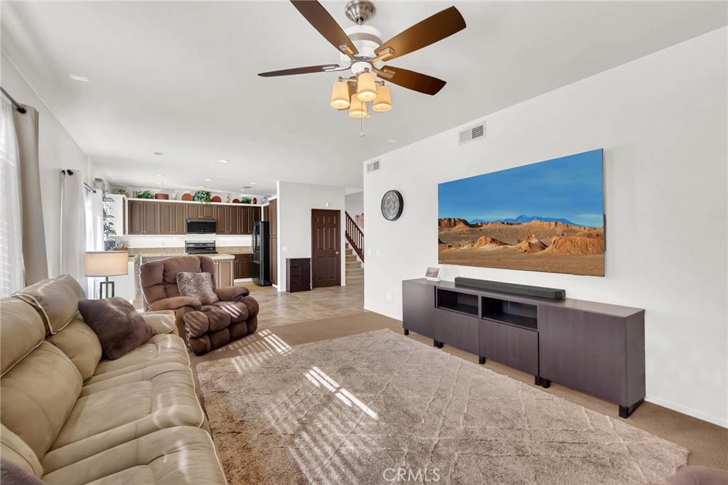 Residential for sale at 25587 Mountain Glen Circle, Menifee CA featuring 4 beds and 3 baths