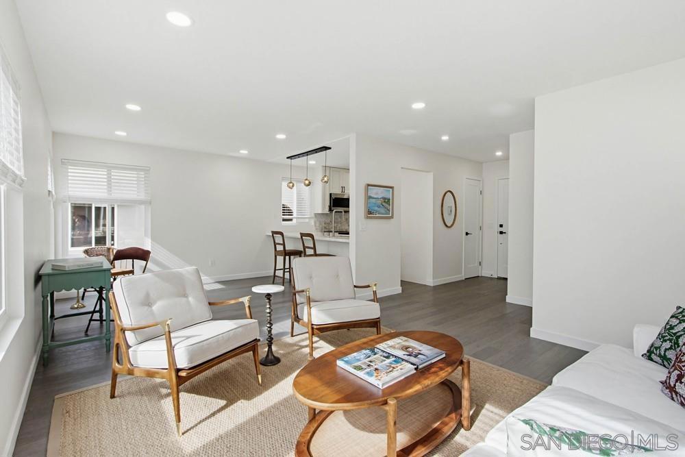 Residential for sale at 930 Via Mil Cumbres #175 175, Solana Beach CA featuring 1 bed and 1 bath