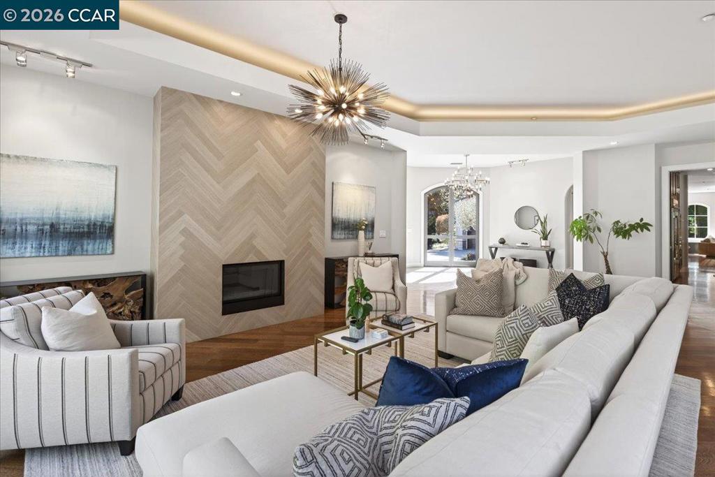 Residential for sale at 20 20 Monticello Ct, Lafayette CA featuring 5 beds and 5 baths