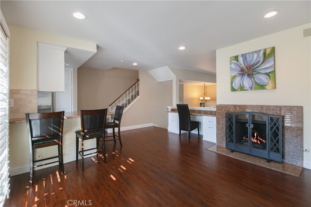 Residential for sale at 2445 Chandler 2, Simi Valley CA featuring 2 beds and 3 baths