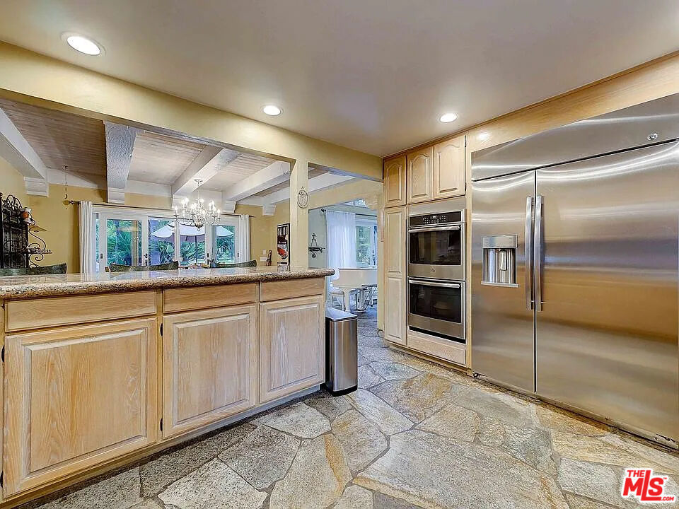 Residential Lease for rent at 6315 Bonsall Drive, Malibu CA featuring 5 beds and 4 baths