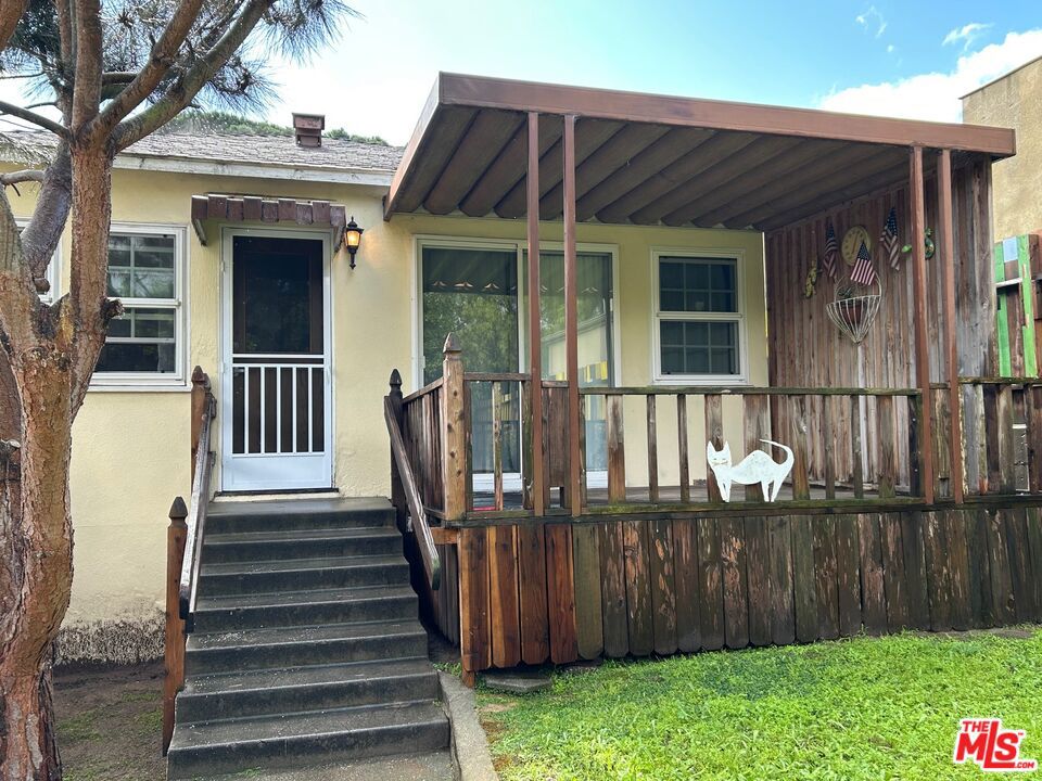 Residential for sale at 519 E Sycamore Avenue, El Segundo CA featuring 2 beds and 1 bath