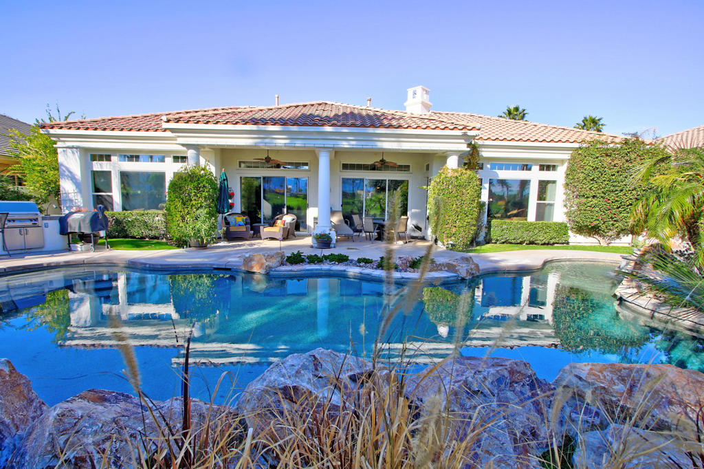 Residential for sale at 80145 ViA Valerosa, La Quinta CA featuring 4 beds and 4 baths