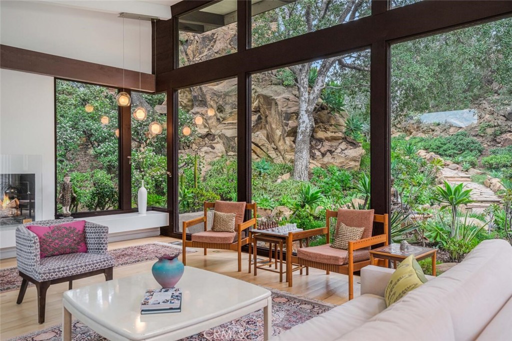 Residential for sale at 132 Stagecoach, Bell Canyon CA featuring 5 beds and 4 baths