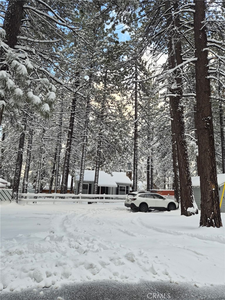 Residential for sale at 541 Timber, Big Bear Lake CA featuring 2 beds and 1 bath