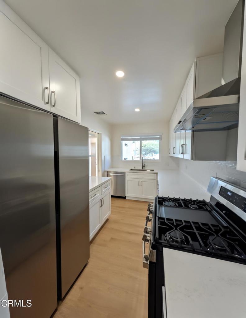 Residential Lease for rent at 4024 Monterey Road, Los Angeles, Los Angeles County CA featuring 3 beds and 2 baths