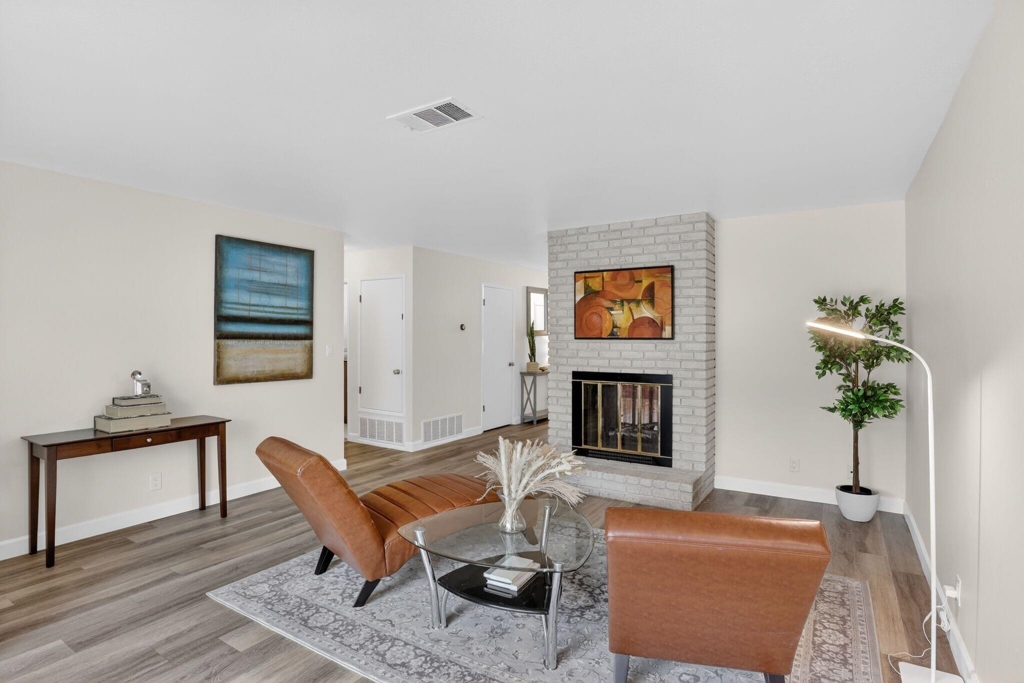 Residential for sale at 3211 3211 De Anza Pl, San Ramon CA featuring 5 beds and 2 baths