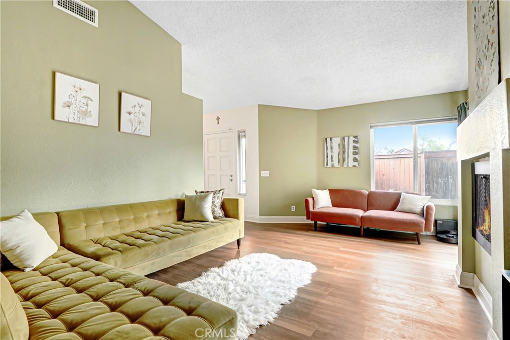 Residential for sale at 42 Via Zapador, Rancho Santa Margarita CA featuring 3 beds and 2 baths