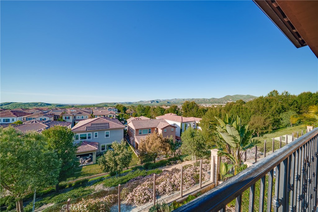 Residential for sale at 17 Calliope, Lake Forest CA featuring 5 beds and 6 baths